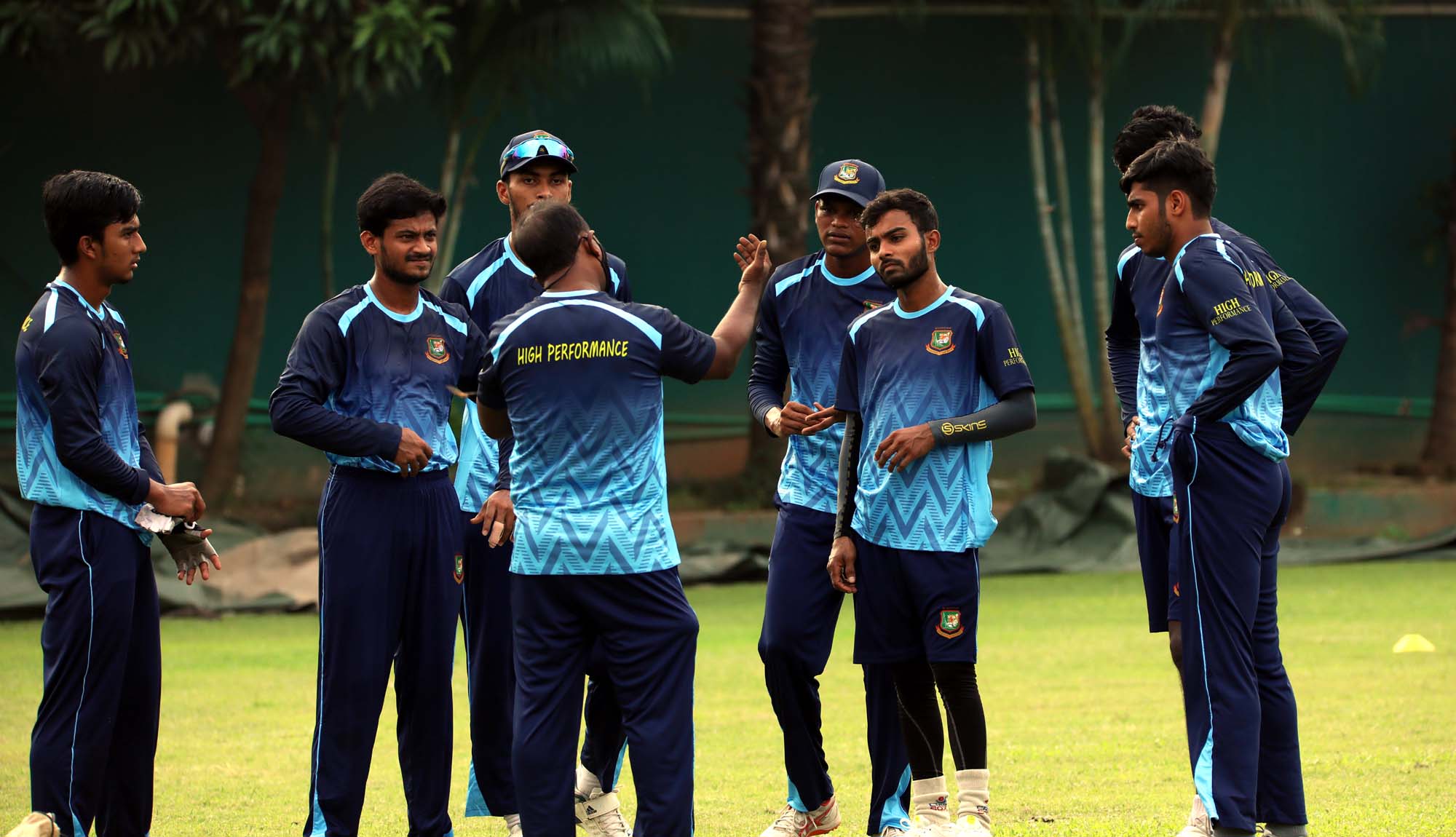 অনুশীলনে বাংলাদেশ এইচপি দল